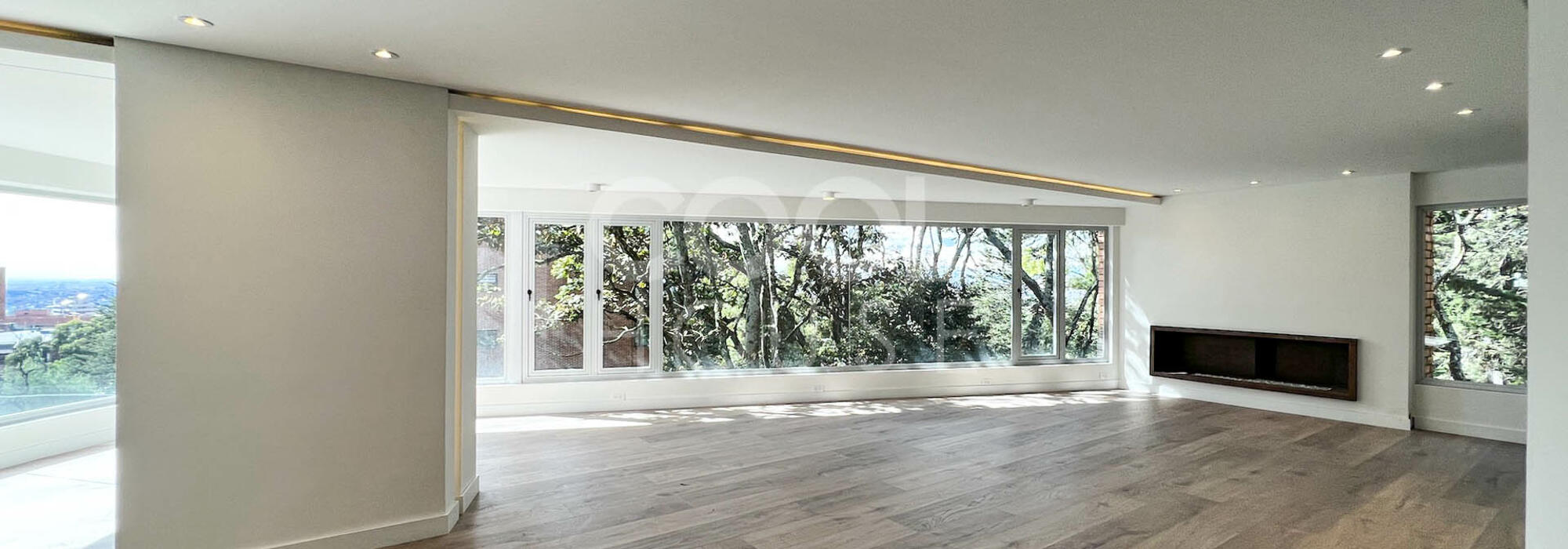 Apartamento Dúplex con terraza en arriendo en Los Rosales