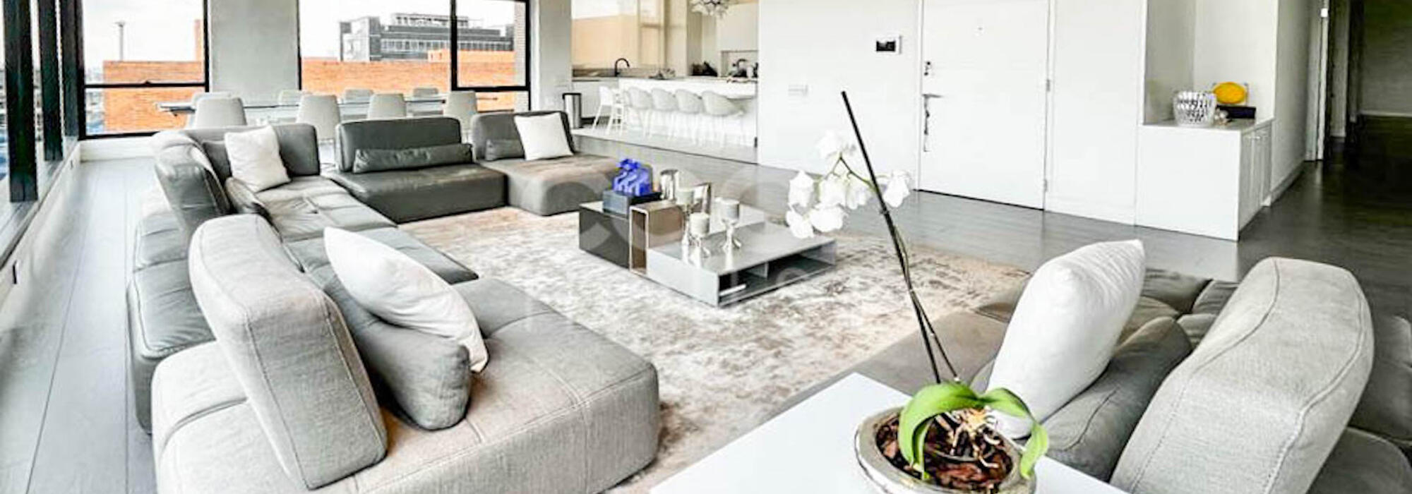 Apartamento con terraza en venta o arriendo amoblado o sin amoblar en Rosales Bajo
