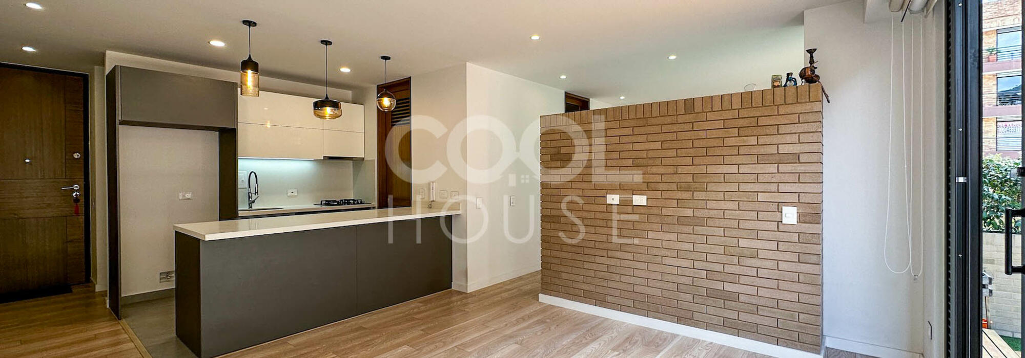 Apartamento moderno con terraza en venta o arriendo en Santa Paula