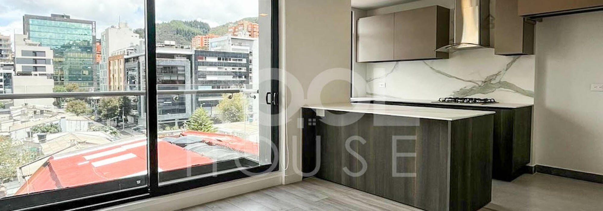 Apartamento moderno en venta o arriendo en Santa Bárbara Oriental