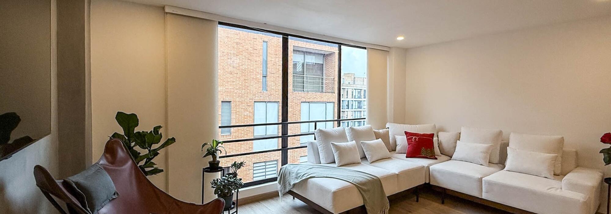 Apartamento Dúplex remodelado en venta o arriendo en Santa Paula