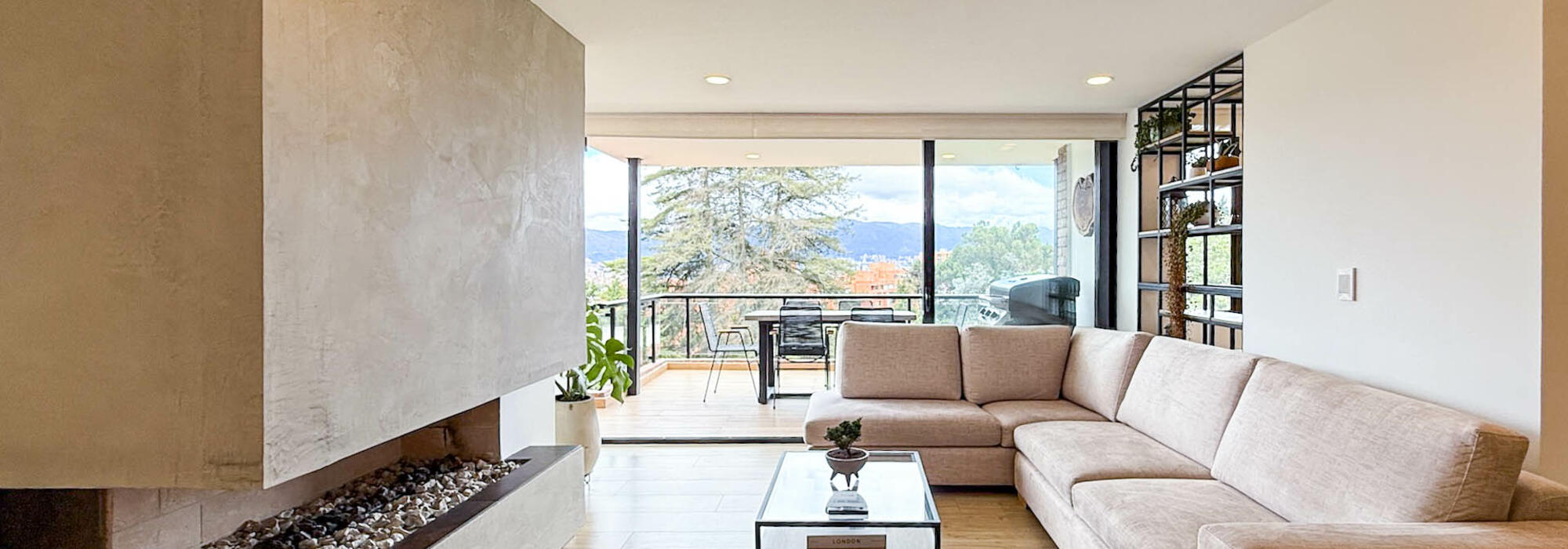Apartamento Dúplex con terraza en arriendo amoblado o sin amoblar - Cerros de suba     