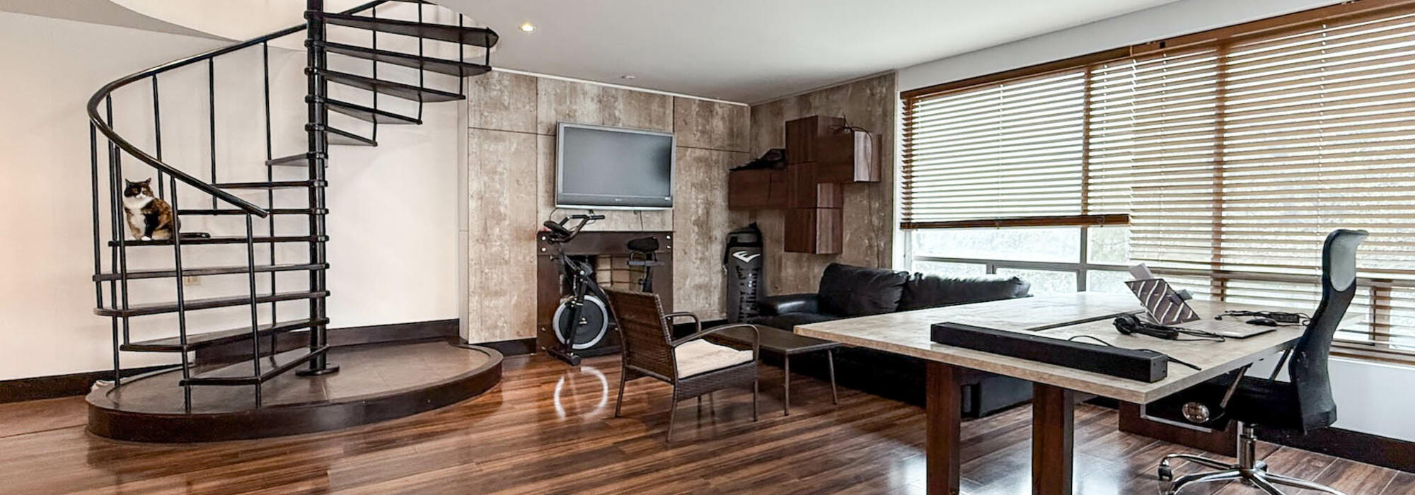 Apartamento Dúplex con terraza en venta en Santa Ana Oriental 