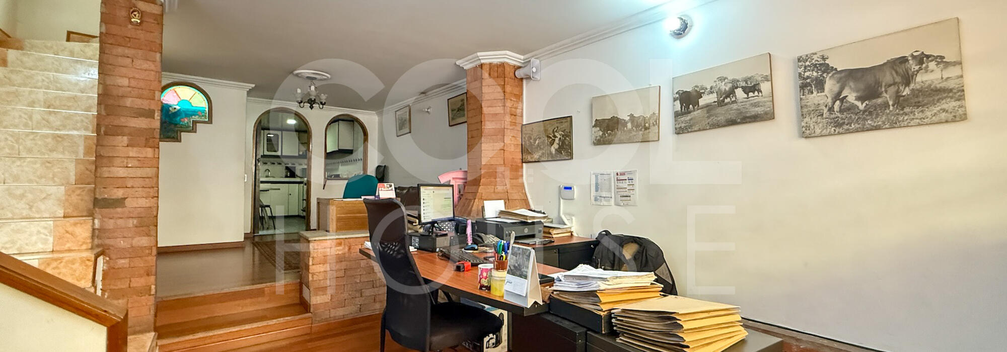 Casa oficina Triplex en venta en Santa Ana Occidental 