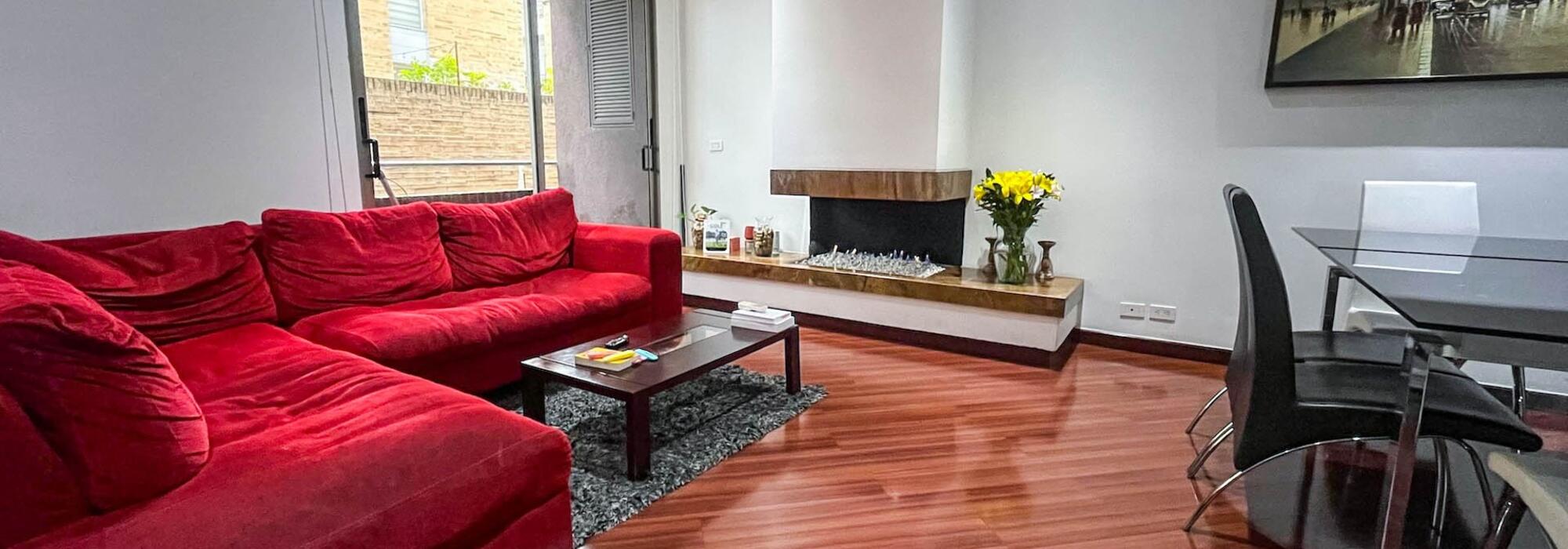 Apartamento con terraza en venta o arriendo en La Calleja