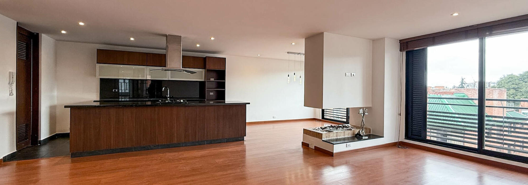 Apartamento en venta o arriendo en Santa Bárbara 