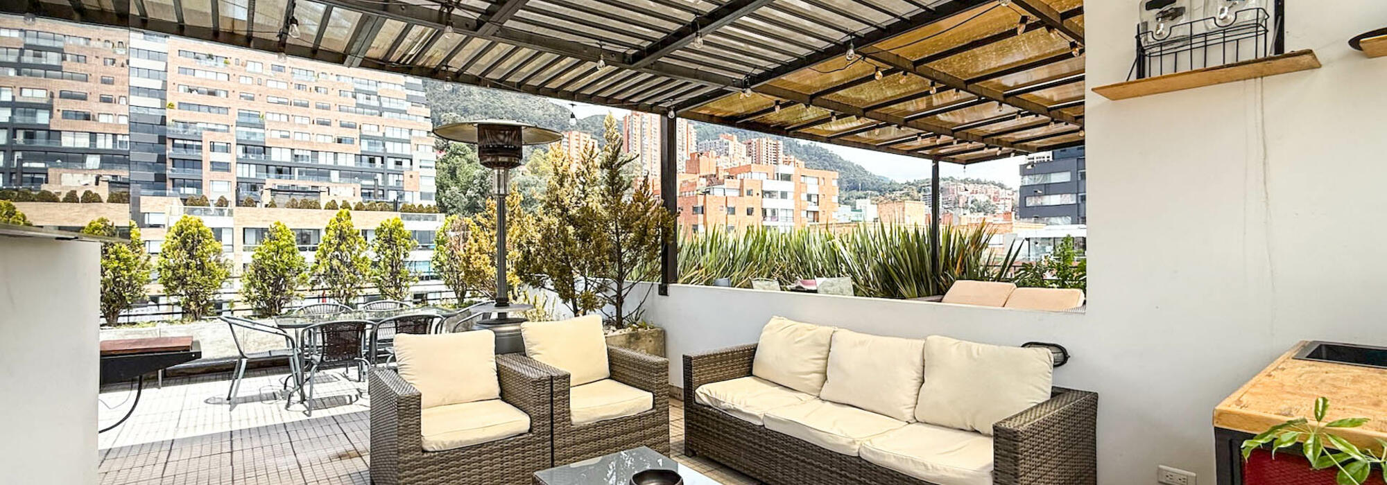 Apartamento Dúplex con terraza en venta en Chapinero Alto