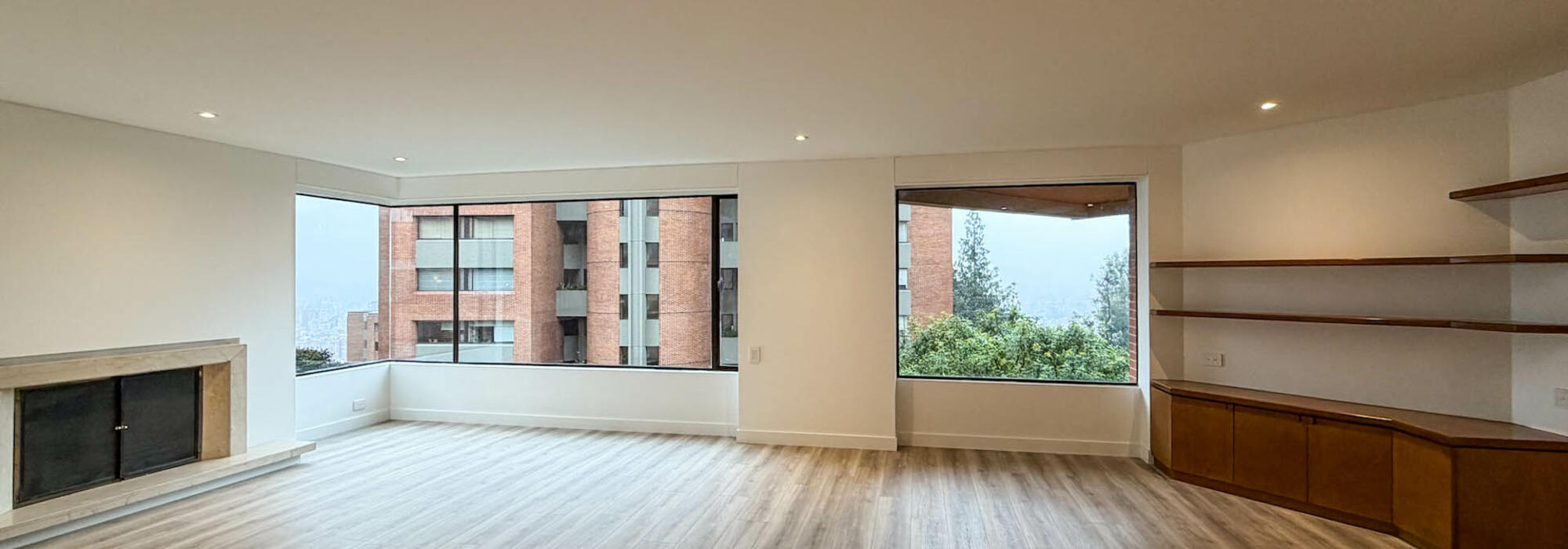 Apartamento con terraza en arriendo en Sierras del Moral