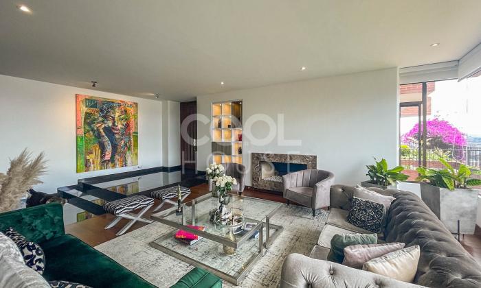 Apartamento remodelado en arriendo en Los Rosales 