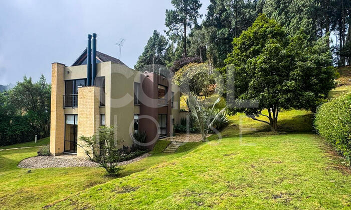 Casa Dúplex con terraza en venta o arriendo La Calera