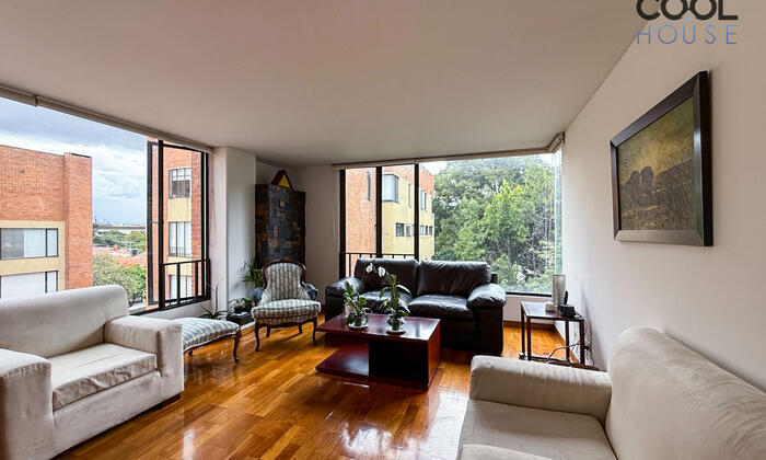 Apartamento Dúplex en venta en Santa Ana Occidental 