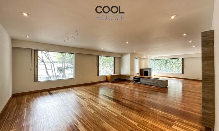 Apartamento con terraza en arriendo en Chicó 
