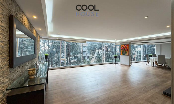 Apartamento Dúplex en venta en Altos del Retiro       