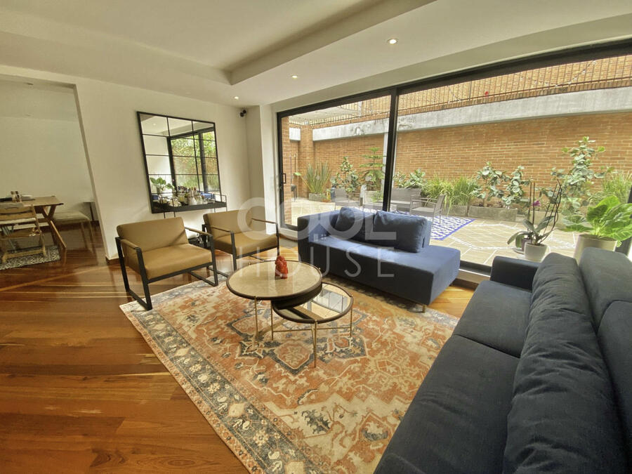 Apartamento con terraza en venta o arriendo en Chicó 
