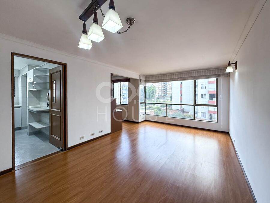 Apartamento en arriendo en Cedritos 