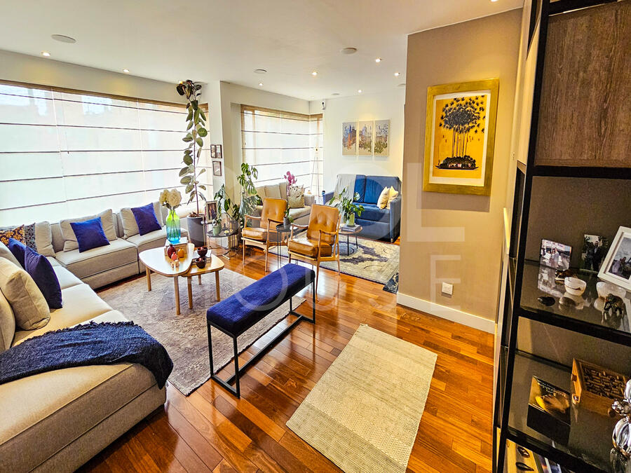 Apartamento en venta en La Cabrera