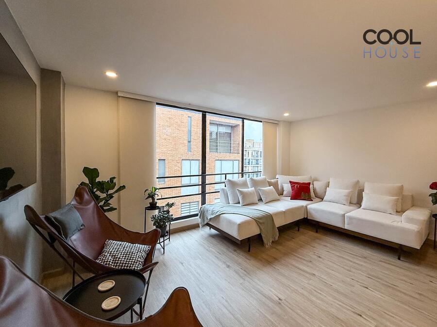 Apartamento Dúplex remodelado en venta o arriendo en Santa Paula