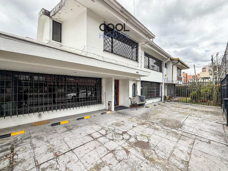Casa oficina Dúplex con terraza en venta en San Patricio