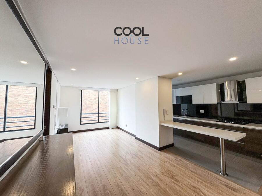 Apartamento en venta o arriendo en Santa Bárbara Central 