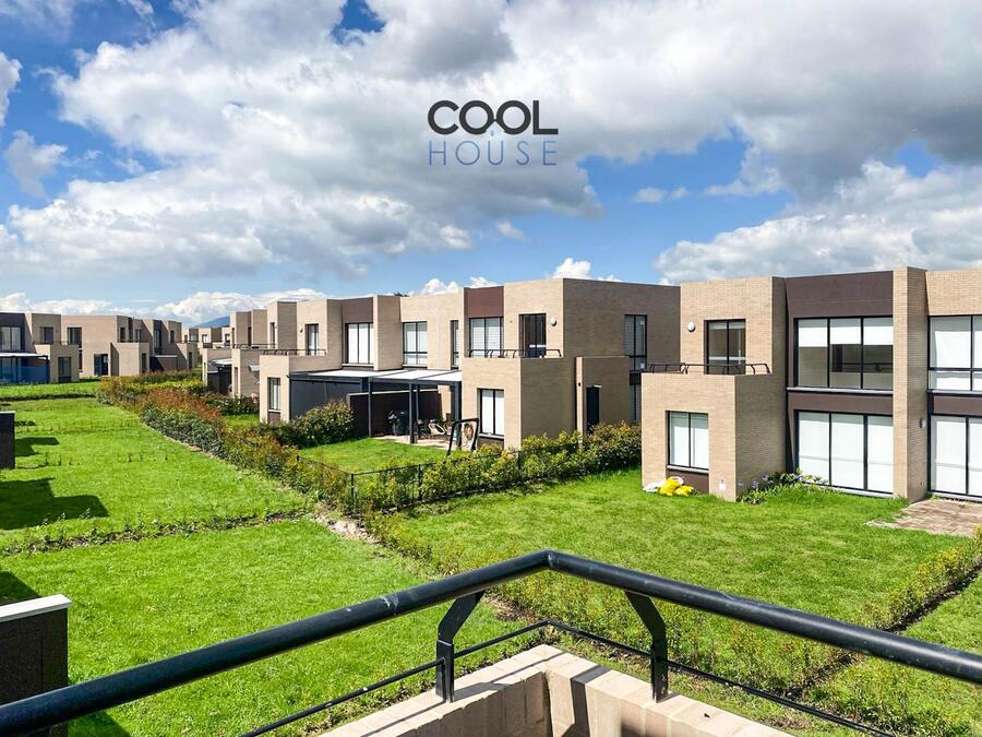 Casa Dúplex para estrenar en arriendo en Chía