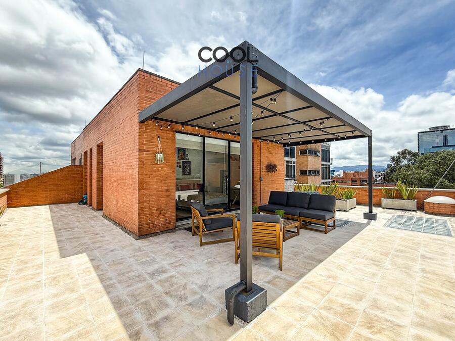 Apartamento con terraza en arriendo en Chicó