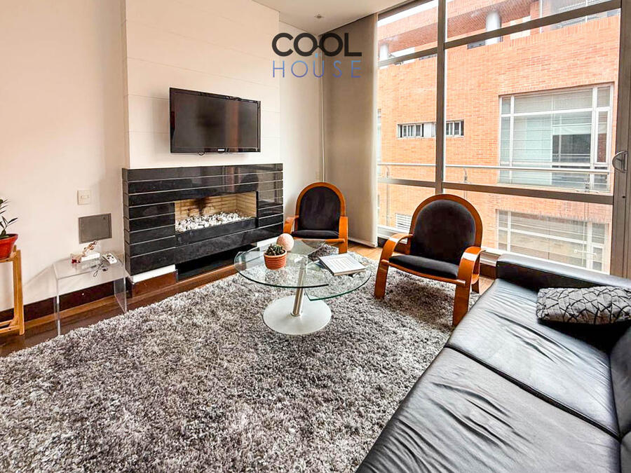 Apartamento Penthouse Dúplex amoblado con terraza en arriendo en La Cabrera