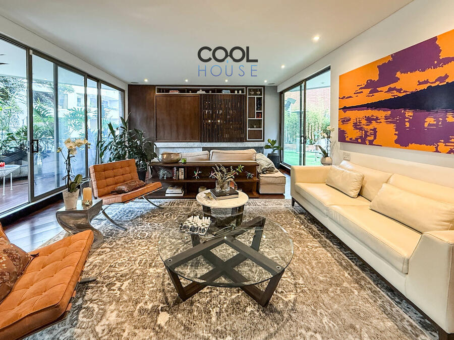 Apartamento Penthouse con terraza en venta en La Cabrera  