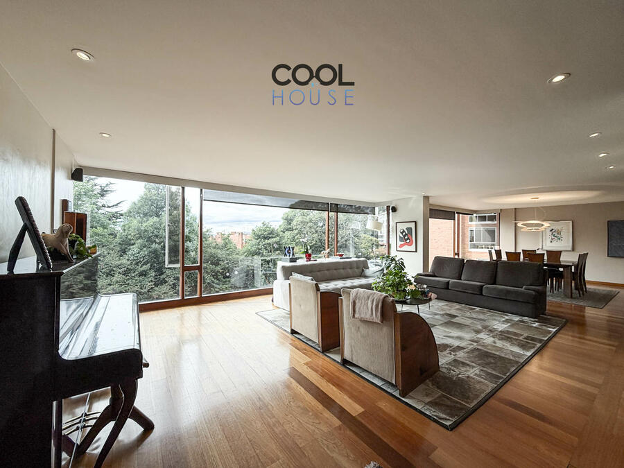 Apartamento Dúplex en venta en Altos del Retiro