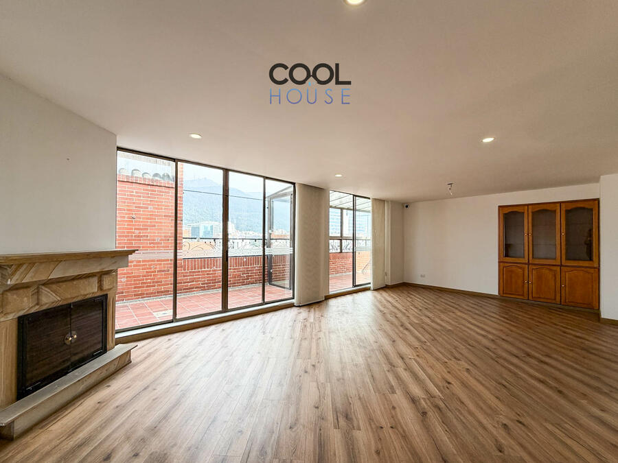 Penthouse Dúplex con terraza en venta en Rincón del Chicó (3)