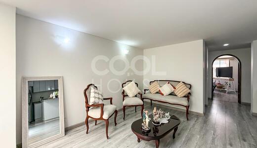 Apartamento con terraza en venta en Santa Bárbara 