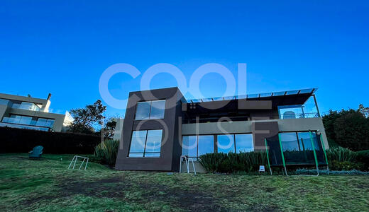 Casa Dúplex con terraza en venta La Calera