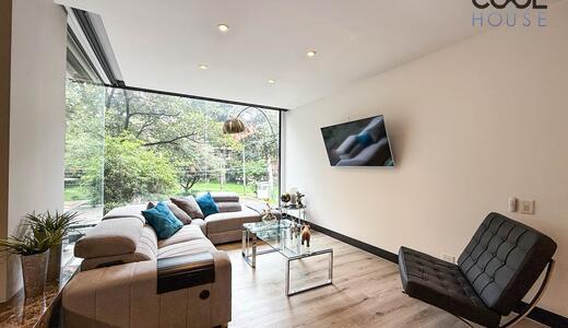 Apartamento moderno con balcón/terraza en venta en Santa Paula