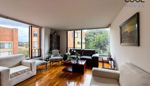 Apartamento Dúplex en venta en Santa Ana Occidental 