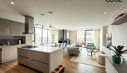 Apartamento moderno con terraza en venta en Santa Bárbara      