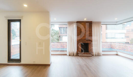Apartamento Dúplex con terraza en arriendo en La Cabrera
