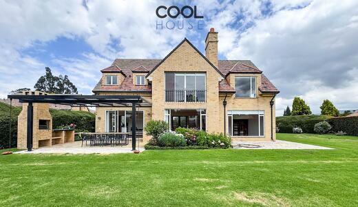 Casa campestre Dúplex con terraza en venta en Chía
