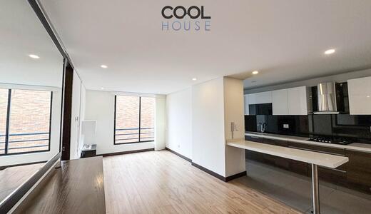 Apartamento en venta o arriendo en Santa Bárbara Central 