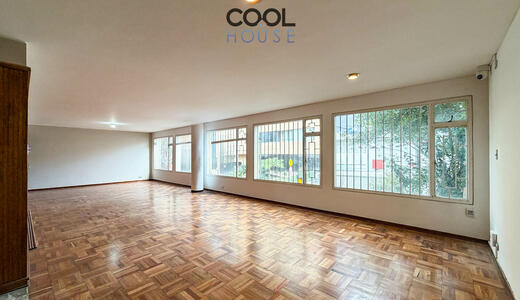 Apartamento remodelado en arriendo en Antiguo Country / Virrey